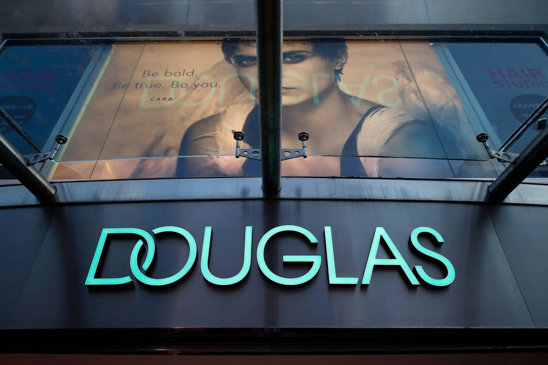 Eigentlich wollte Douglas mit der Versandapotheke Disapo sein Angebot strategisch erweitern. Doch jetzt steht der Versender zum Verkauf. / Foto: Imago Images