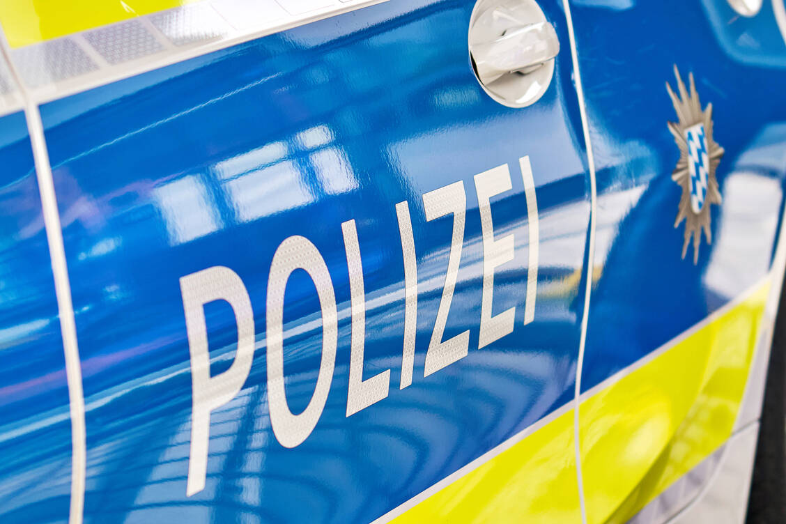 Seit mehr als einer Woche war ein Pharmaziestudent in Freiburg vermisst worden. Nun meldet die Polizei Freiburg, dass man einen männlichen Leichnam gefunden habe. Es handele sich »mit hoher Wahrscheinlichkeit« um den Vermissten.  / © IMAGO/Bihlmayerfotografie