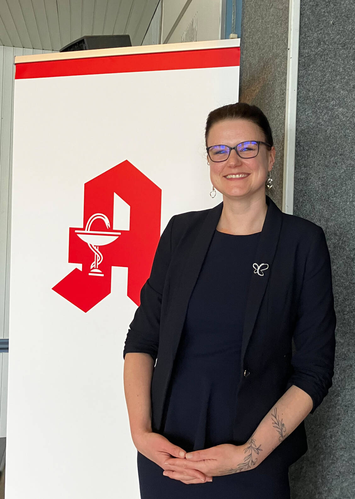 Nadine Hoffmann ist in verschiedenen öffentlichen Apotheken, als Referentin und Fachjournalistin tätig. / © PZ/Daniela Hüttemann