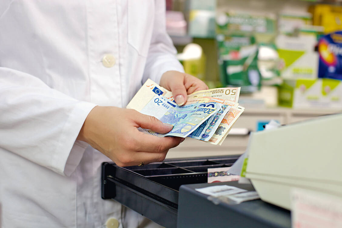 Bei Spahns Reformen gehen bisher offenbar nur die Apotheker leer aus. / Foto: Fotolia/fabianaponzi