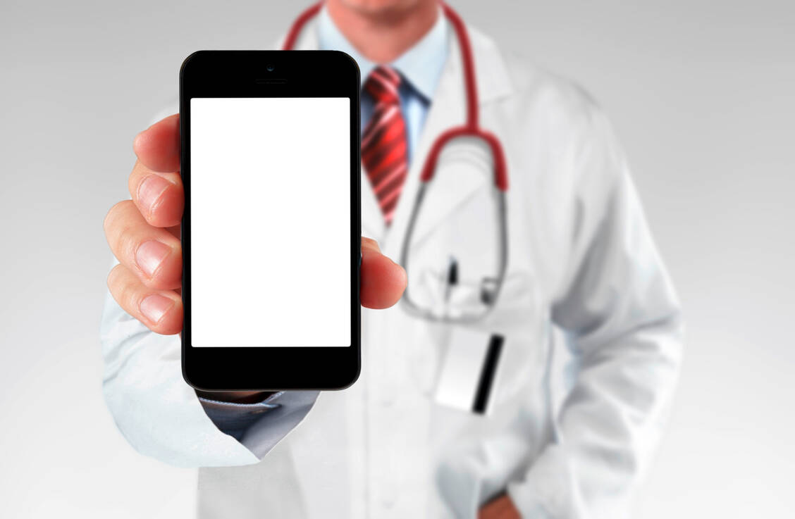 Ärzte können ab 2020 auch Digitale Gesundheitsanwendungen verordnen.  / Foto: AdobeStock/razihusin