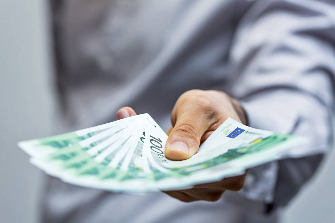 Als erste Kasse hat sich die TK bereit erklärt, den Apotheken für die von der AvP-Insolvenz betroffenen nicht beglichenen Zahlungen einen Ausgleich zu zahlen. / Foto: Fotolia/vege