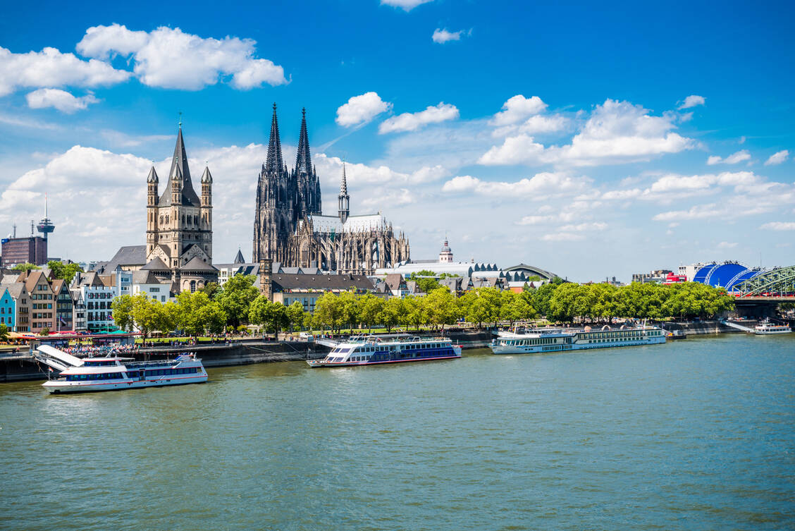 Eigene Proben von Correctiv in der Schweiz, bei Köln und in den Niederlanden zeigten Tausende unbekannte Substanzen. / © Adobe Stock/ConorCrowe