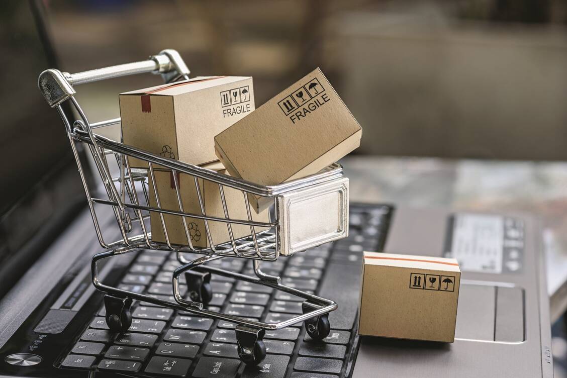 Die CSU betont erneut die wichtige Rolle der Apotheken in der wohnortnahen Arzneimittelversorgung. Foto: Shutterstock/William Potter
