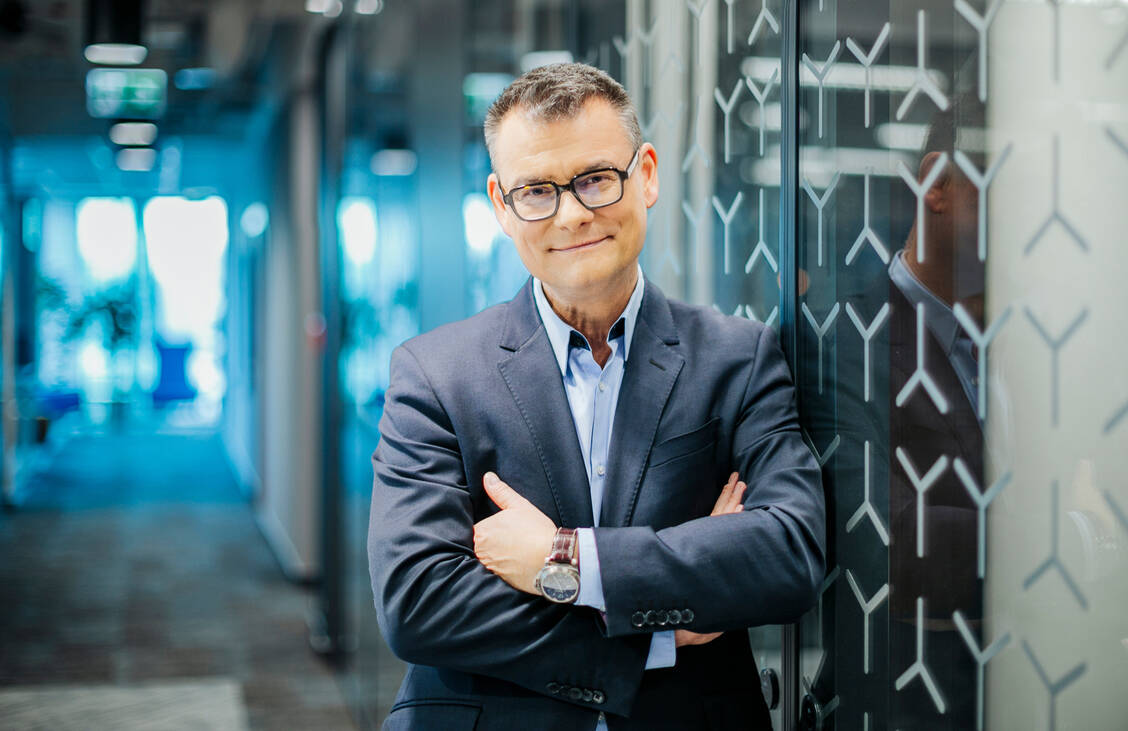 Thomas Weigold, Geschäftsführer Sandoz Deutschland und Vorstand bei Pro Generika, fordert unter anderem eine staatliche Förderung für wettbewerbsfähige Produktionsstandorte in Europa und eine Abkehr vom »alleinigen Fokus« auf den Arzneipreis. / Foto: Sandoz