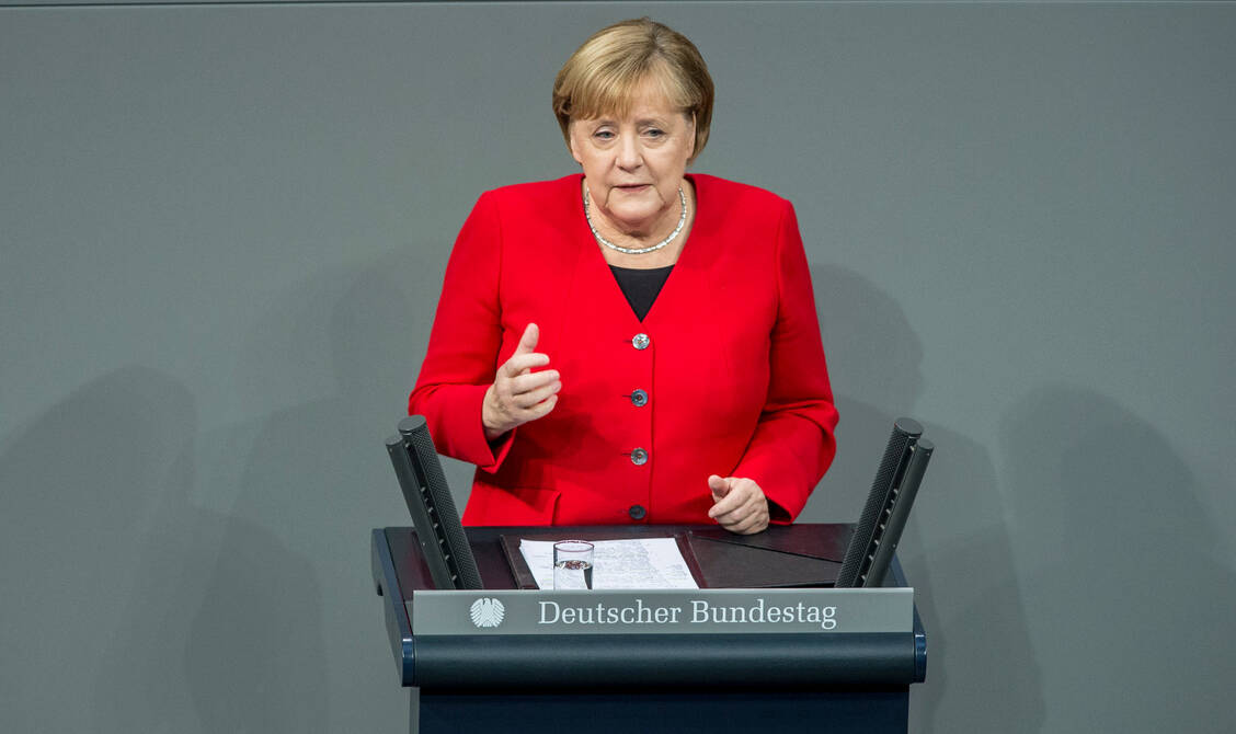 Die Bundeskanzlerin mahnt jetzt am Anfang der Corona-Pandemie die größtmögliche Ausdauer und Disziplin aufzubringen, um dann schneller und nachhaltig  wieder wirtschaftliches, soziales und öffentliches Leben entfalten zu können.  Der WHO sichert sie volle Unterstützung zu.  / Foto: Marc-Steffen Unger