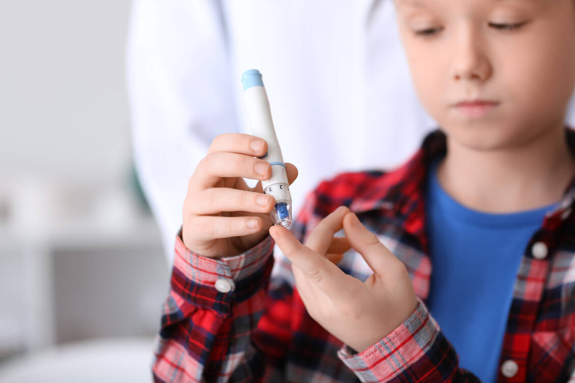 Diabetes gehört zu den häufigsten chronischen Erkrankungen im Kindesalter. / Foto: Adobe Stock/Pixel-Shot
