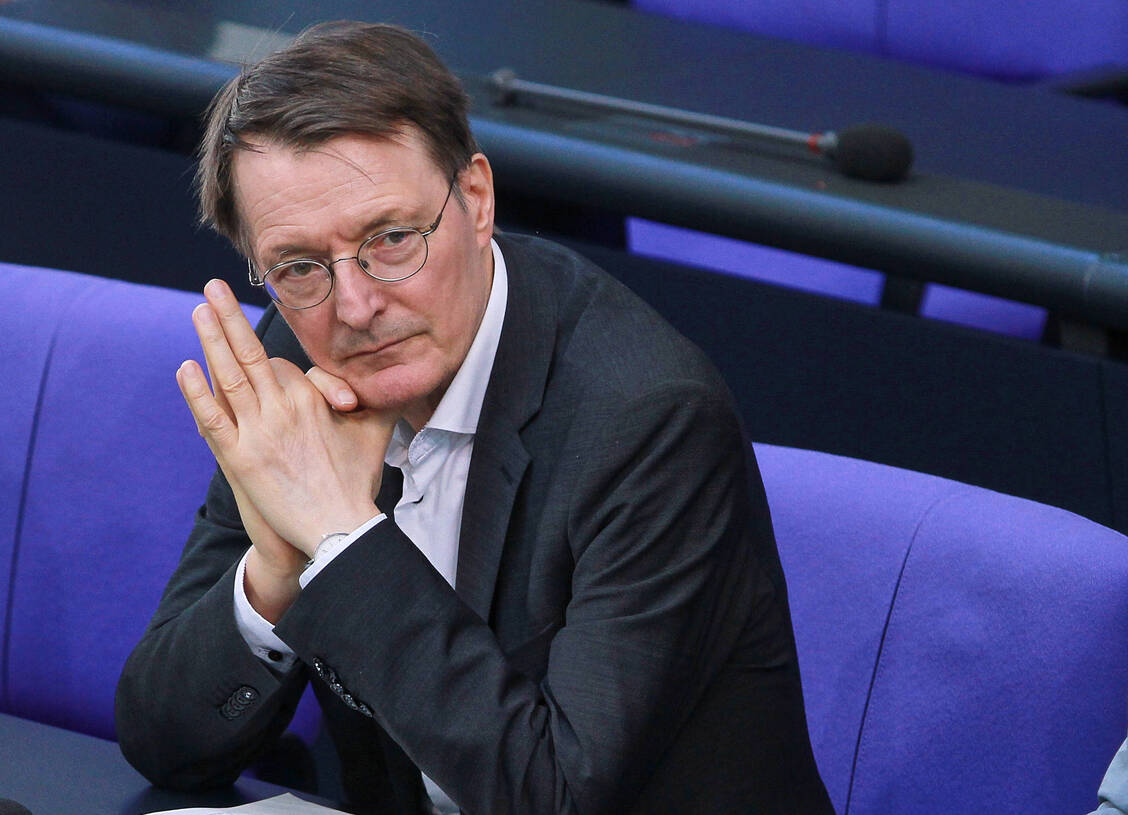 Würde Karl Lauterbach (SPD) in einer neuen Regierung noch einmal einen Ministerposten bekommen? Die Zeichen deuten auf Abschied. / © IMAGO/dts Nachrichtenagentur