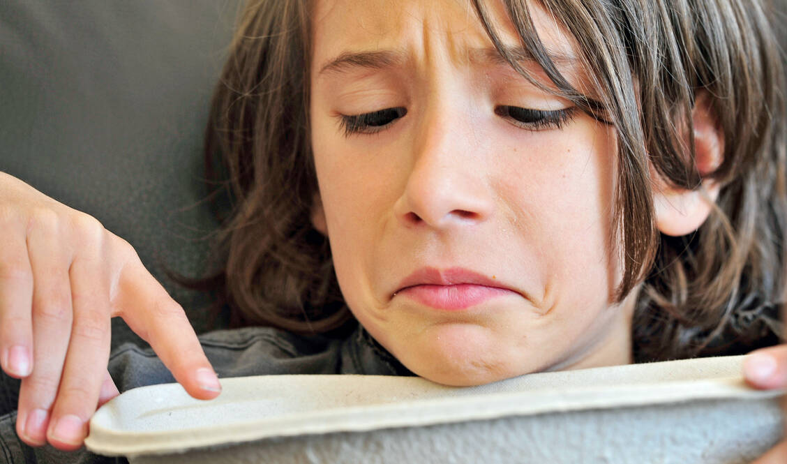 Laut Robert-Koch-Institut sind immer mehr Schüler wegen Stress oder seelischer Probleme in Behandlung. Trennungskinder leiden häufiger unter Kopf- und Magenschmerzen als Kinder zusammen lebender Eltern. Foto: Fotolia/S.Kobold