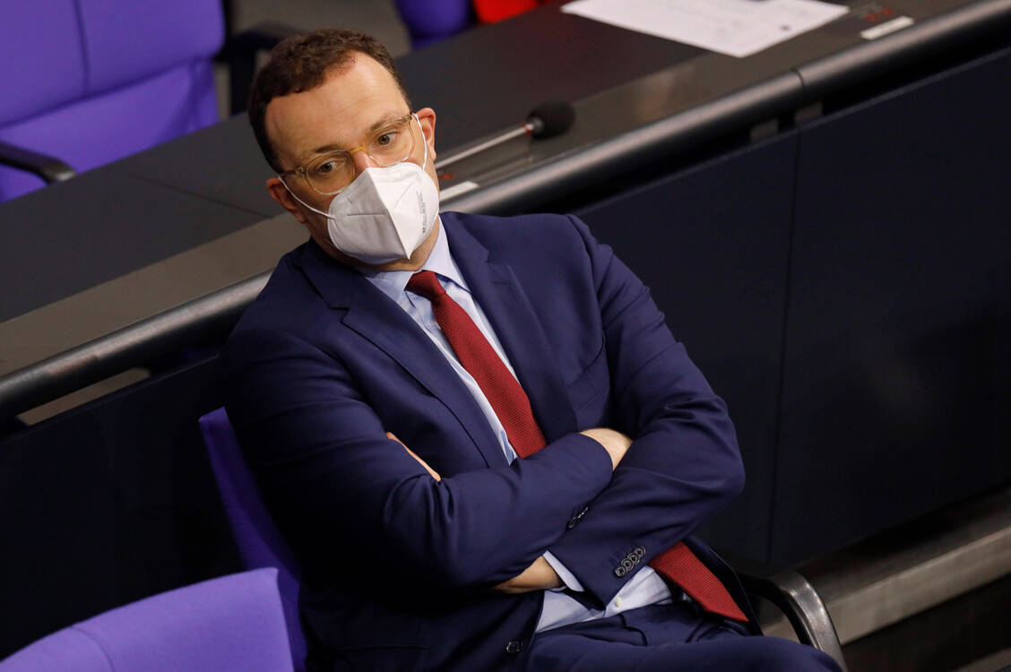 Bundesgesundheitsminister Jens Spahn (CDU) legte eine Punktlandung hin. Diese Woche tritt die Impfverordnung in Kraft, nächste Woche wird vermutlich der erste Impfstoff gegen Covid-19 zugelassen. / Foto: imago images/Future Image