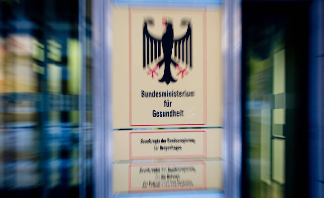 Sabine Dittmar und Edgar Franke (beide SPD) komplettieren die neue Spitze des Bundesgesundheitsministeriums. / Foto: picture alliance / dpa