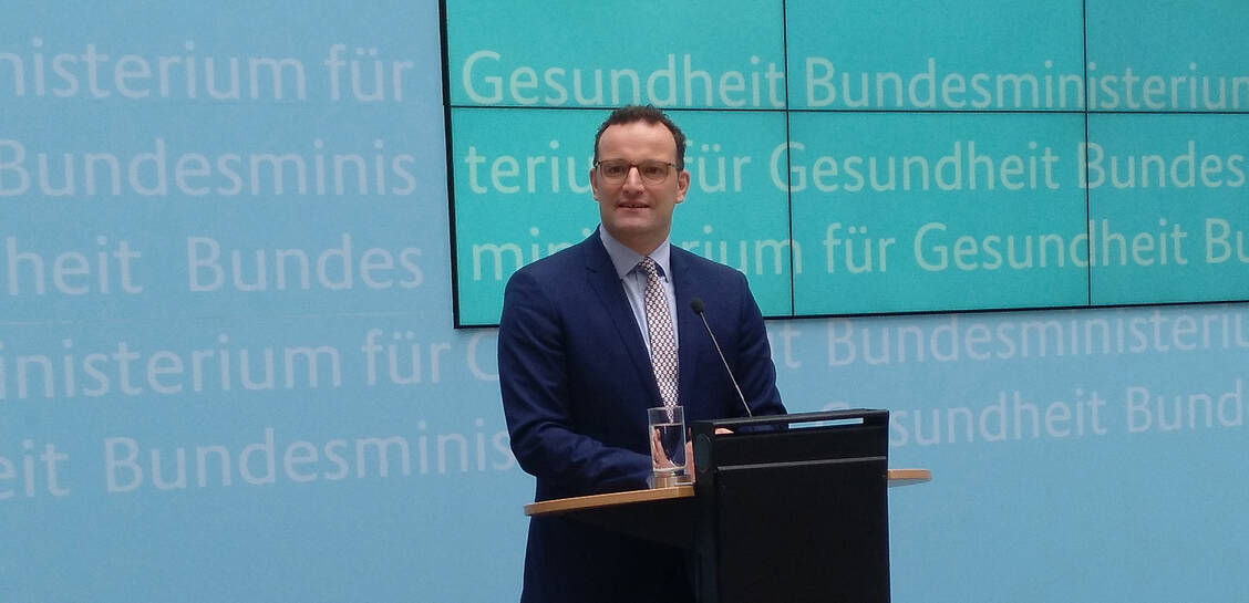 Der amtierende Bundesgesundheitsminister Jens Spahn wird derzeit in Berlin als Nachfolger von der Leyens im Verteidigungsministerium gehandelt.  / Foto: PZ/Evans