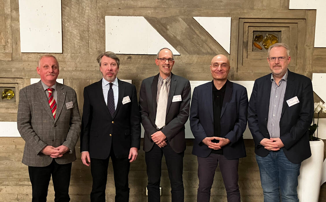 Die Professoren Thomas von Woedkte, Niels Grabow, Christoph Ritter, Hüseyin Ince und Burkhard Hinz / © PZ/Daniela Hüttemann