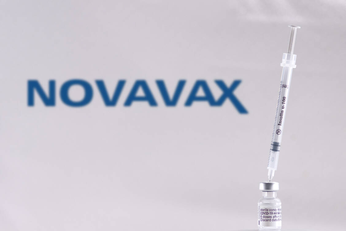 Nachdem die EU bereits sechs Abnahmegarantien mit Impfstoff-Herstellern abgeschlossen hat, sichert sich die EU nun auch den Covid-19-Impfstoff von Novavax. / Foto: picture alliance/dpa/CTK