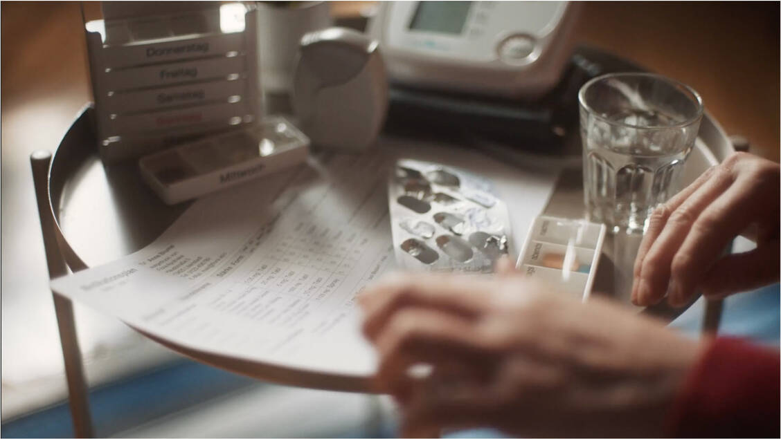 Ab dem 7. März laufen im TV Werbespots, die zu pharmazeutischen Dienstleistungen wie etwa der Medikationsberatung in Apotheken informieren. / Foto: ABDA