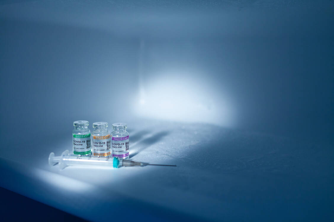 Das eigentliche Ziel – schwere Covid-19-Erkrankungen und Todesfälle zu verhindern – sollte nicht aus den Augen verloren werden, so die Gesundheitsbehörde ECDC. / Foto: Getty Images/FrankyDeMeyer