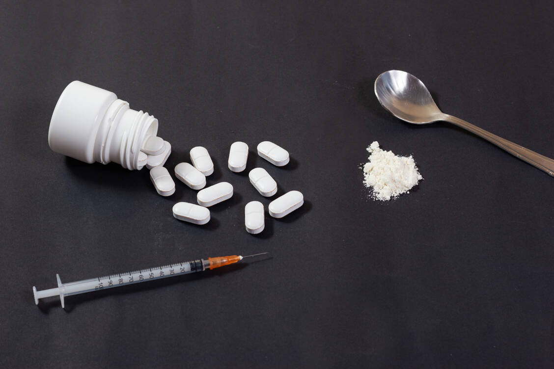 Fentanyl kann geschluckt, gespritzt, geschnupft, geraucht oder als Pflaster angewandt werden (Symbolbild). / Foto: Getty Images/Joaquin Traverso Traverso