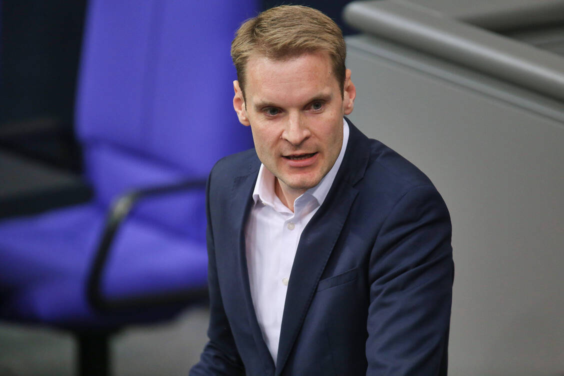 »Dass die Ausgaben für Grundsicherungsempfänger von den Versicherten bezahlt werden, ist falsch und kann auch nicht so bleiben«, so Yannick Bury (CDU). / © Imago / dts Nachrichtenagentur
