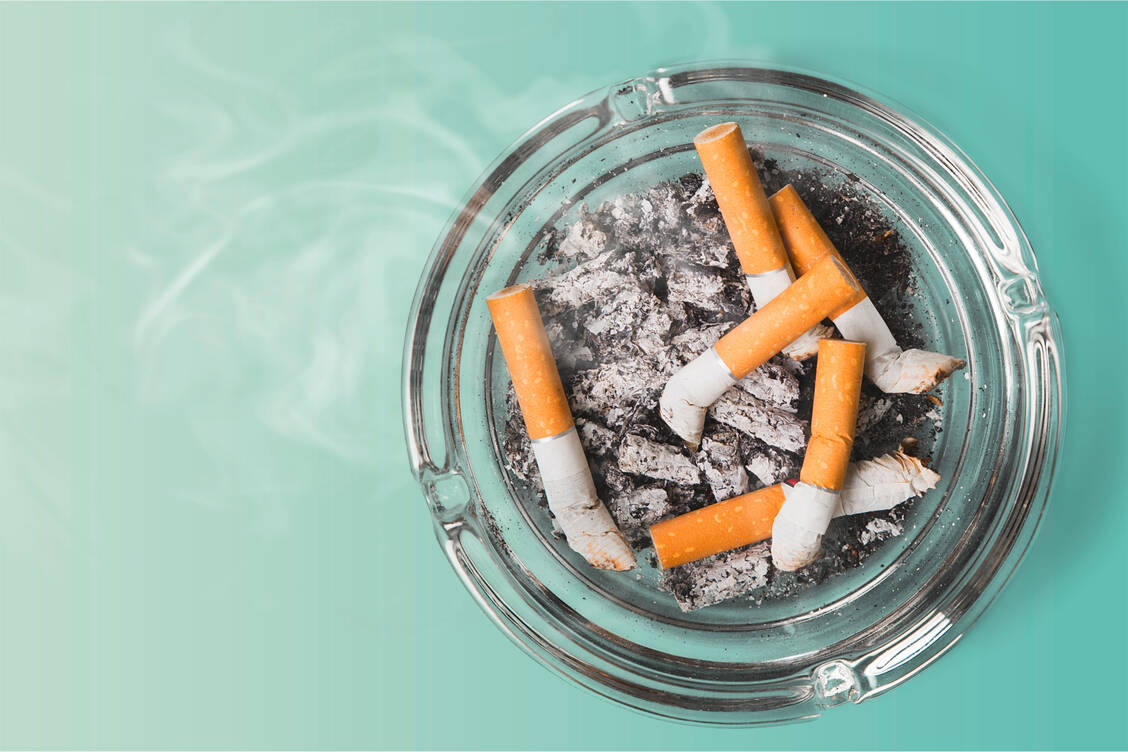 Macht es für Raucher eigentlich einen Unterschied, ob ihre Zigaretten-Schachtel Schock-Bilder haben?  / © Getty Images/BillionPhotos.com