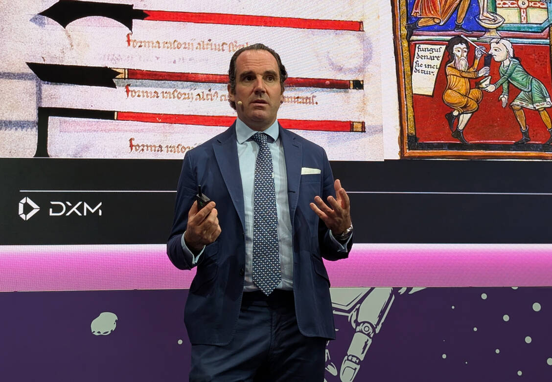 Dominik Pförringer sprach auf der Expopharm über Künstliche Intelligenz. / © PZ/Brockfeld
