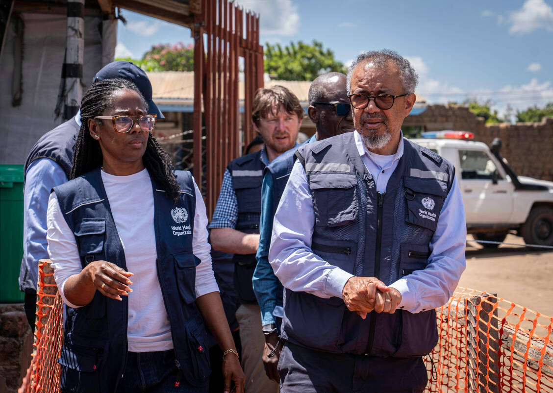 WHO-Chef Tedros Adhanom Ghebreyesus besucht die vom Ebola-Ausbruch besonders betroffene Provinz Ituri im Osten der Demokratischen Republik Kongo. / © Imago/Xinhua