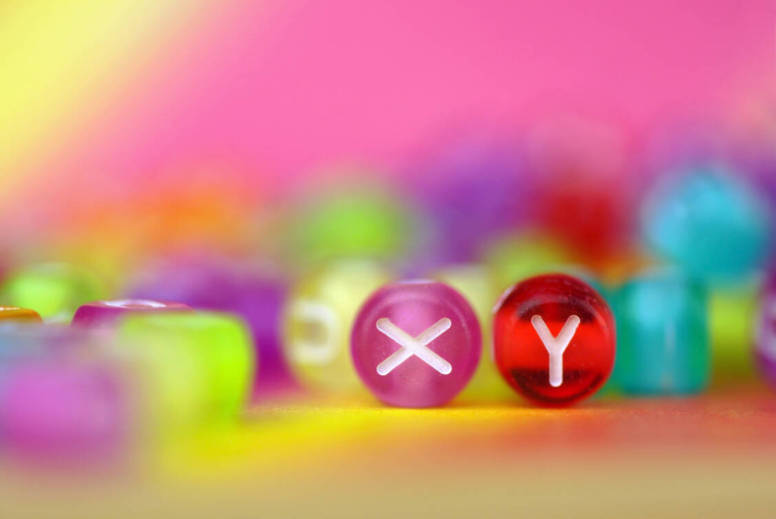 Gene auf den X- und Y-Chromosomen sind maßgeblich an geschlechtsspezifischen Unterschieden bei häufigen Erkrankungen beteiligt. / © Getty Images/Adrienne Bresnahan