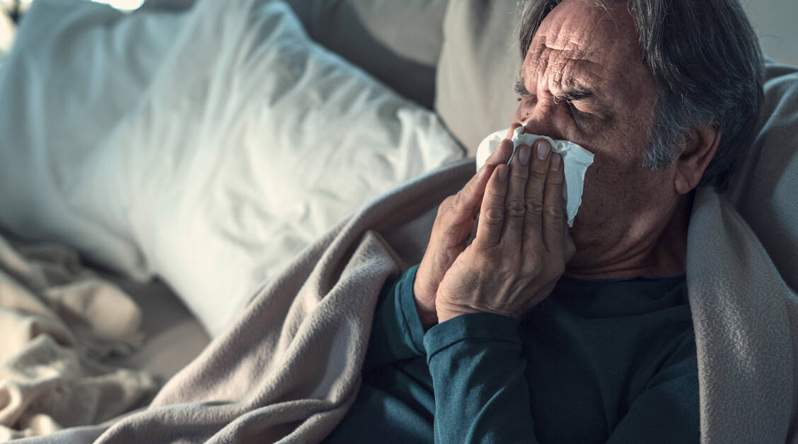 Trotz relativ niedriger Infektionszahlen geht das Robert Koch-Institut bei Influenza von einer hohen Dunkelziffer aus.  / Foto: Adobe Stock/sebra