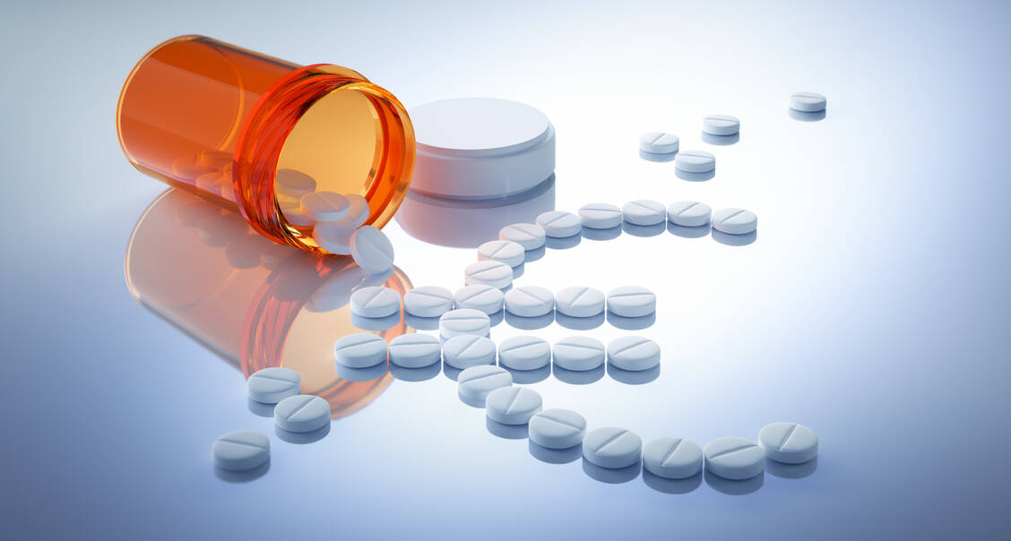 Erhöhte Herstellerrabatte im Fokus: Aus Sicht der Pharmaindustrie verstößt das GKV-Finanzstabilisierungsgesetz gegen Grundrechte. / Foto: Adobe Stock / peterschreiber.media