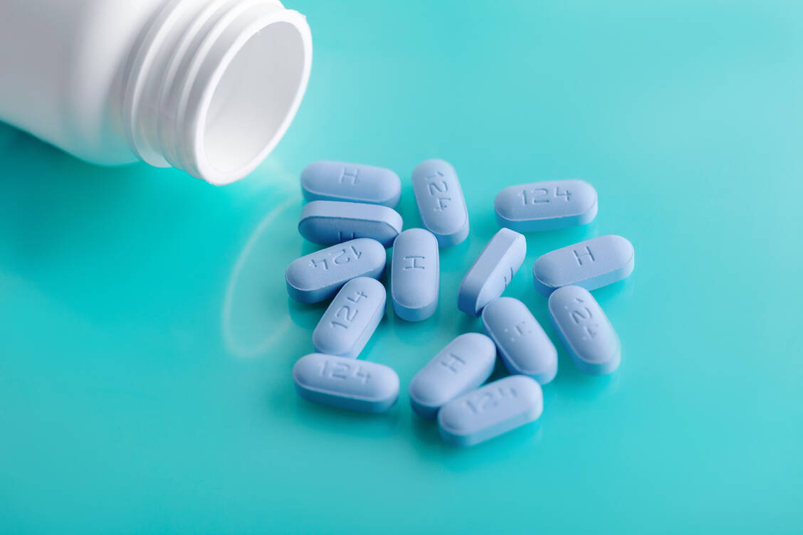 Zurzeit ist die Wirkstoffkombination Emtricitabin/Tenofovirdisoproxil (Truvada® und Generika) nicht lieferbar. / Foto: Getty Images/YakubovAlim
