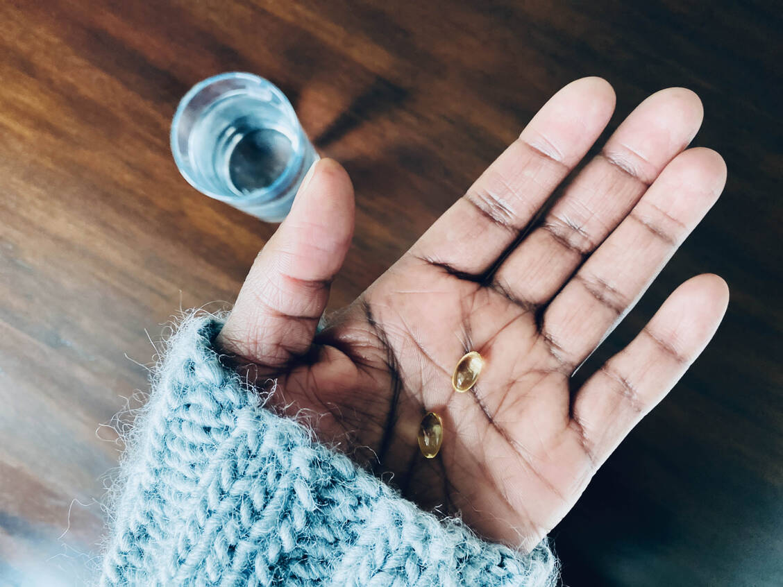 In einer großen Auswertung von Real-World-Daten war eine Supplementation von Vitamin D zwar mit einem erhöhten Risiko für Hypercalcämie, aber nicht für Folgekomplikationen verbunden. / Foto: Getty Images/Grace Cary