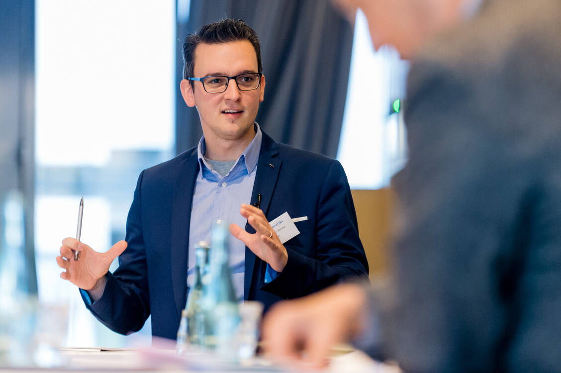 Benjamin Rohrer ist auf Gesundheitspolitik spezialisiert und wird hier bei der PZ neue Akzente setzen. / Foto: Svea Pietschmann