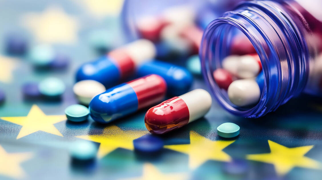 Die vorläufige Vereinbarung muss nun sowohl vom EU-Rat als auch vom EU-Parlament gebilligt werden, bevor sie förmlich angenommen wird und mit ihrer Veröffentlichung im Amtsblatt der EU in Kraft tritt. / © Adobe Stock/Papisut