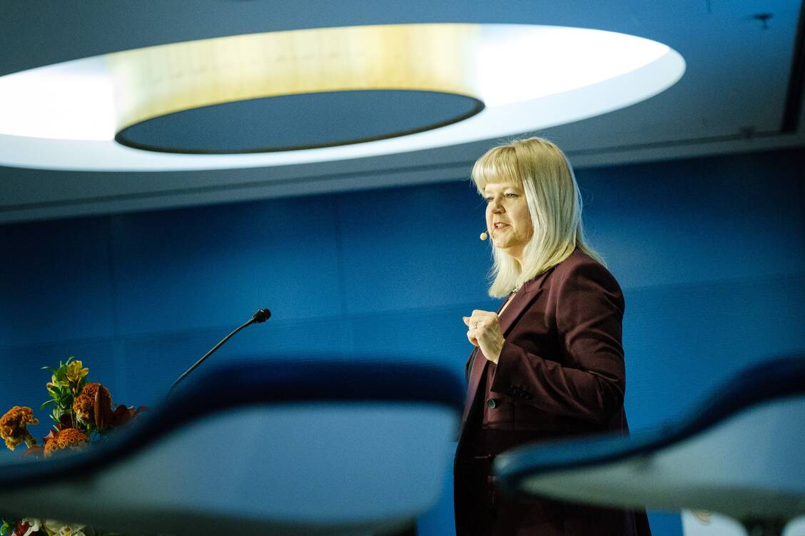 Claudia Korf die Wirtschaftsexpertin der ABDA präsentierte den aktuellen Wirtschaftsbericht.  / Foto: PZ/Wagenzik