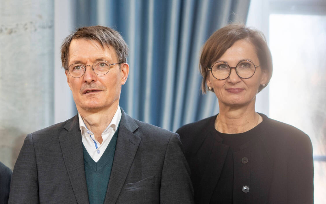 Bundesgesundheitsminister Karl Lauterbach (SPD) wird von der Bundesforschungsministerin Bettina Stark-Watzinger beim Apotheken-Reformgesetz (ApoRG) ausgebremst. / Foto: IMAGO/Chris Emil Janßen
