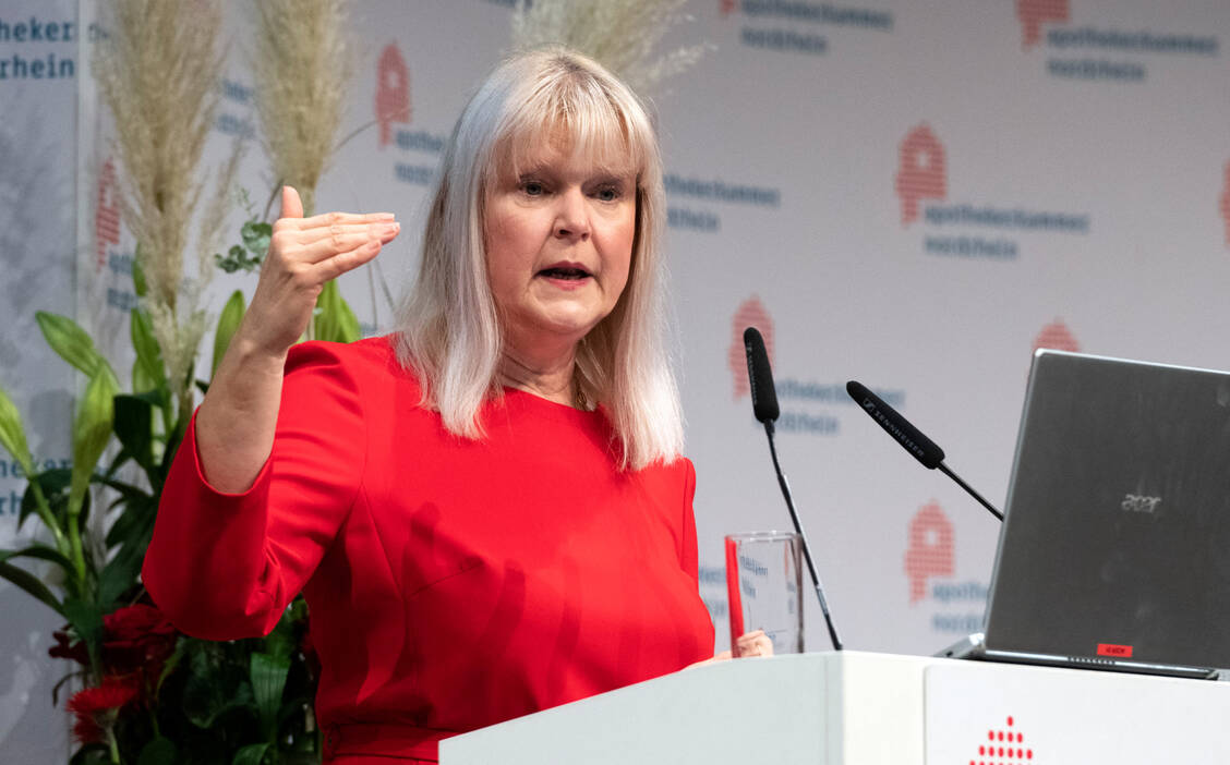 ABDA-Geschäftsführerin Claudia Korf widerspricht einer Barmer-Analyse zu den Apotheken-Botendiensten. / Foto: AKNR/Fassbender