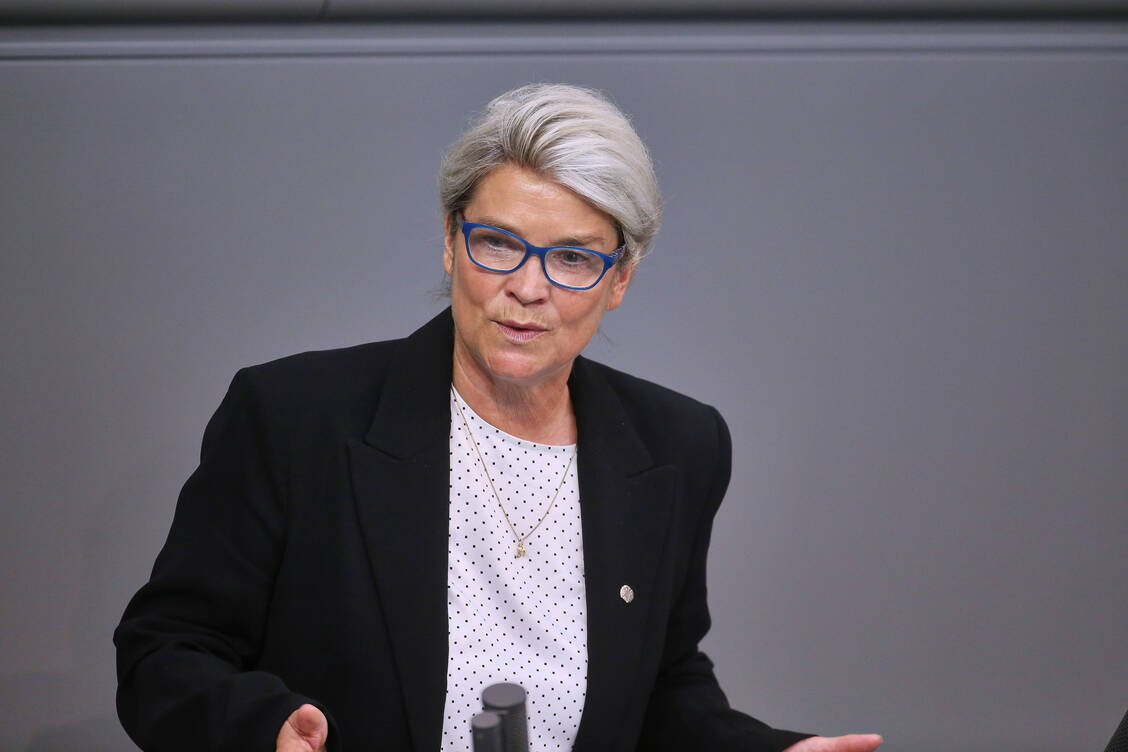 Die gesundheitspolitische Sprecherin der Unionsfraktion, Simone Borchardt (CDU), findet eine Umwidmung des pDL-Topfes für die Honorarerhöhung eine pragmatische Lösung. / © IMAGO/dts Nachrichtenagentur