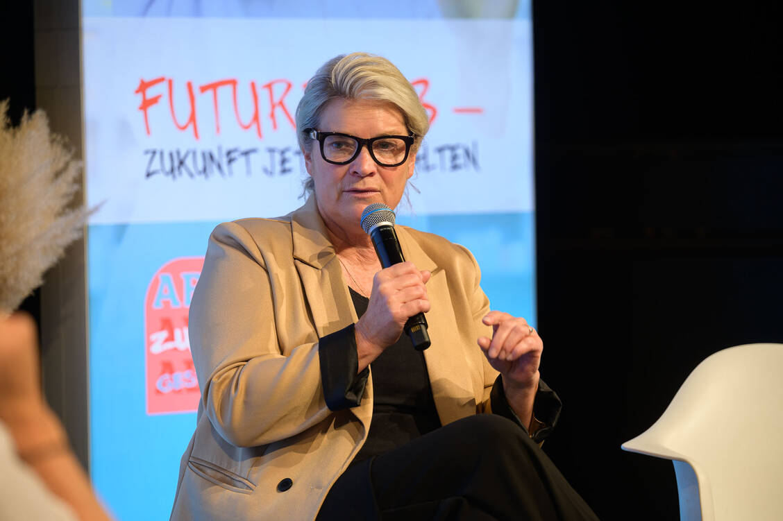 »Wir haben es versäumt, das Versandverbot durchzusetzen. Jetzt haben wir den Salat und müssen damit klarkommen«, so die Unions-Gesundheitssprecherin Simone Borchardt (CDU). / © Phil_Dera