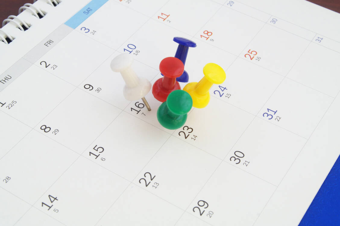 Dauerbelastung kann zu Anspannung, innerer Unruhe und daraus resultierenden Schlafstörungen führen. / Foto: Adobe Stock/Valerii Evlakhov