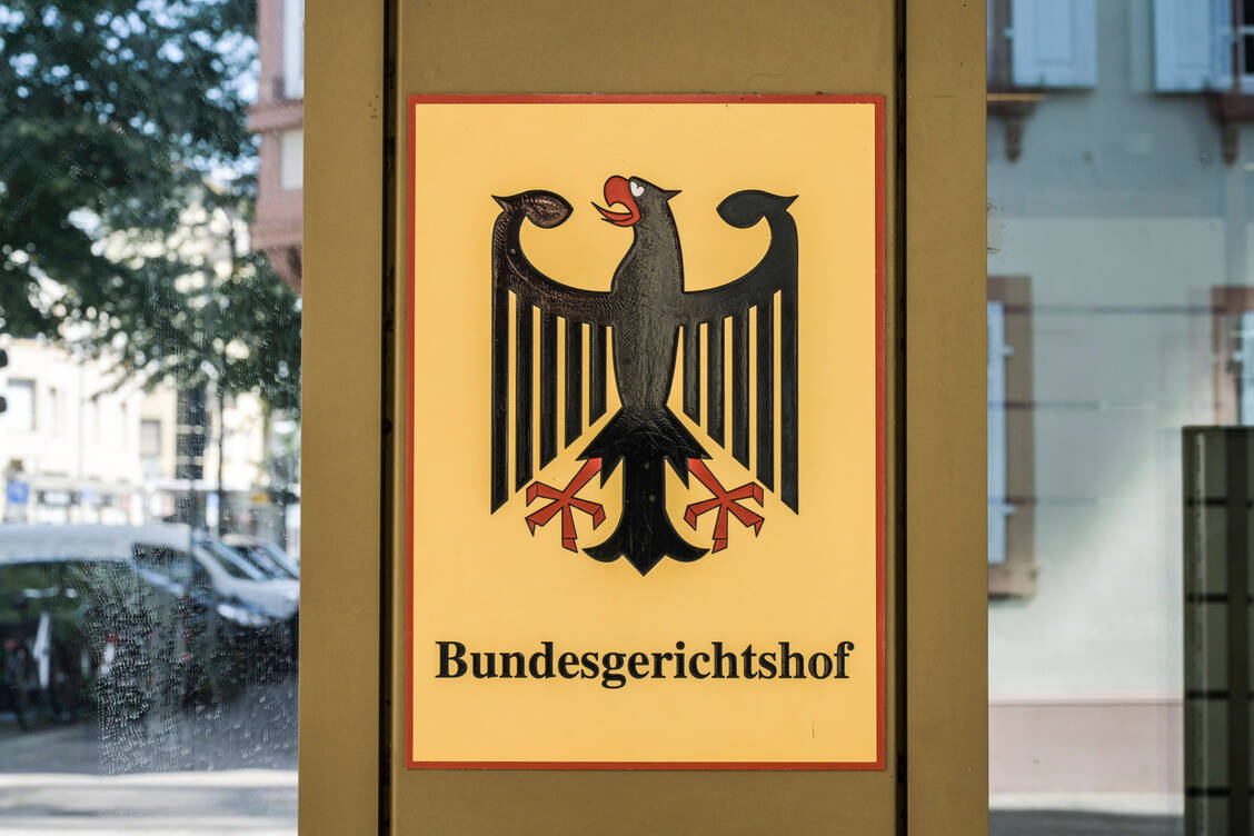 Der Bundesgerichtshof (BGH) sieht in dem Marktplatz von Doc Morris keine Option zum illegalen Rezeptmakeln. / © IMAGO/Schöning