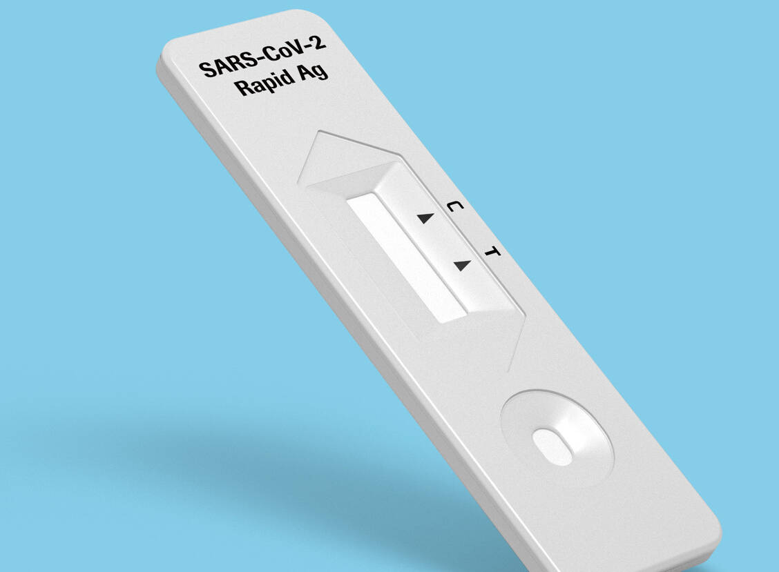 Wenn neben dem »T« ein Strich erscheint, dann ist das Testergebnis positiv. Der Getestete ist vermutlich mit dem Coronavirus infiziert. / Foto: Roche