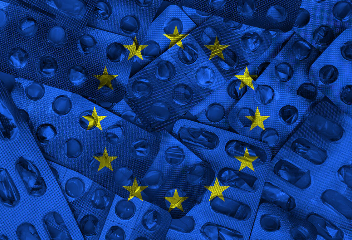 Europa verliert im globalen Wettbewerb im Pharmabereich an Boden, kritisieren neun Pharmaunternehmen in einem offenen Brief. / © Adobe Stock/Bojanikus