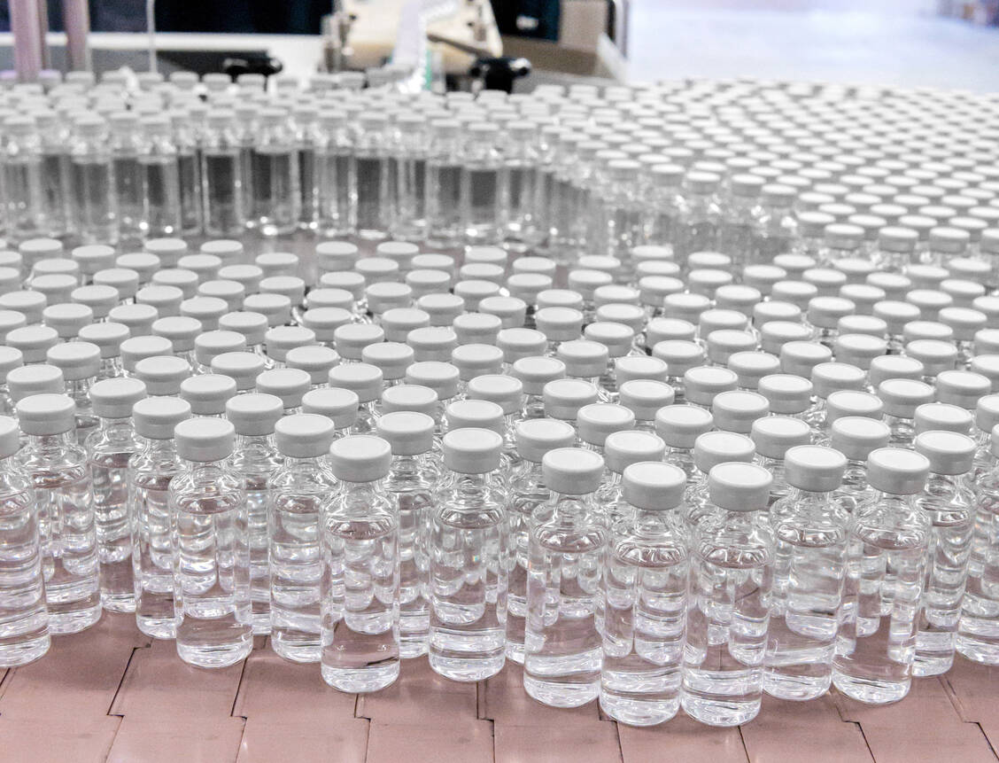 Unter anderem in Frankfurt-Höchst produziert Sanofi seinen Corona-Impfstoff. / Foto: Sanofi
