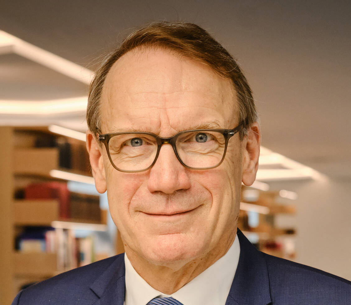 Man werde »die Bundesregierung bei diesem Vorhaben bestärken und ihr auch in der Argumentation gegen politische Widerstände den Rücken stärken«, kündigte ABDA-Präsident Thomas Preis an. / © ABDA/André Wagenzik