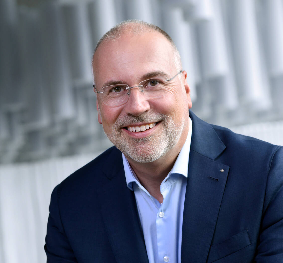Der Vorsitzende der AOK Baden-Württemberg, Johannes Bauernfeind, steht dem Fachgremium Standortpolitik skeptisch gegenüber. / © AOK Baden-Württemberg