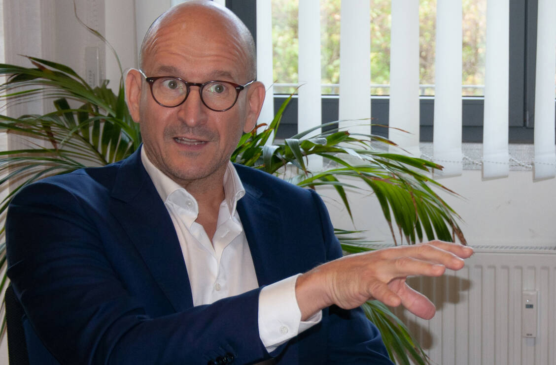 Peter Menk kennt die Branche: In der Vergangenheit hat er bereits eine Apothekenkooperation aufgebaut. / Foto: PZ/Jens Ripperger