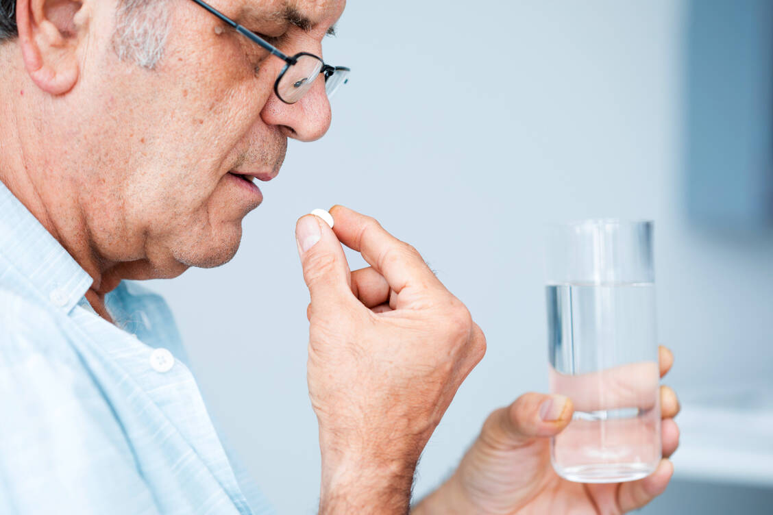 Therapietreue ist eine wichtige Voraussetzung für Therapieerfolge. Finanzielle Anreize können diese fördern, wie eine Studie aus den USA zeigt.  / Foto: Adobe Stock / sebra