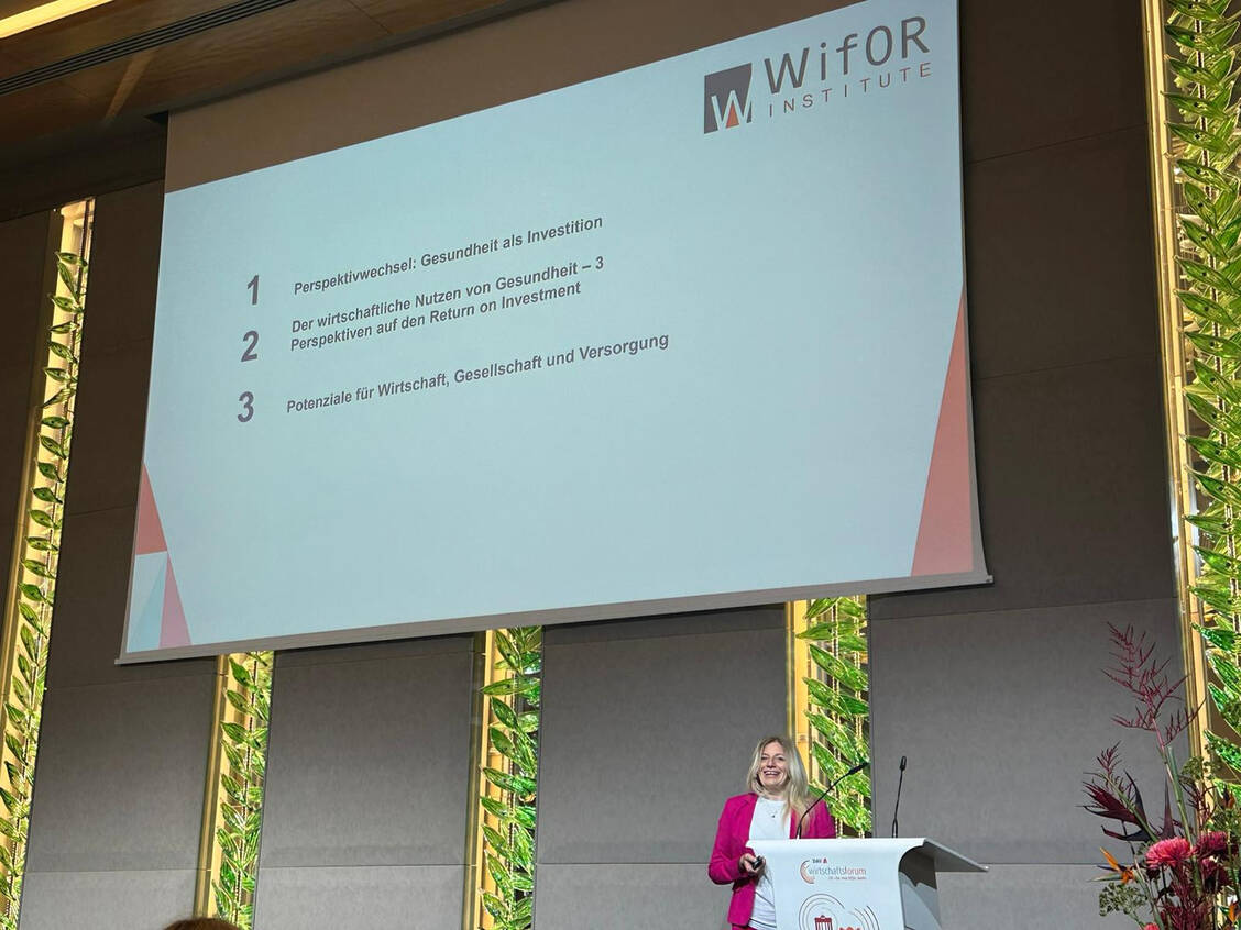 Sandra Zimmermann vom Wifor Institut plädiert für einen kombinierten Blick aus Humanität und Ökonomie.  / © PZ / Paulina Kamm