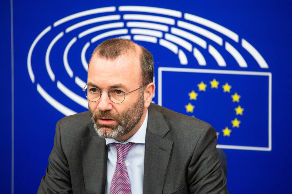 Der CSU-Europapolitiker Manfred Weber möchte das Thema Arzneimittel-Lieferengpässe ganz oben auf der EU-Agenda sehen. / Foto: picture alliance/dpa | Philipp von Ditfurth