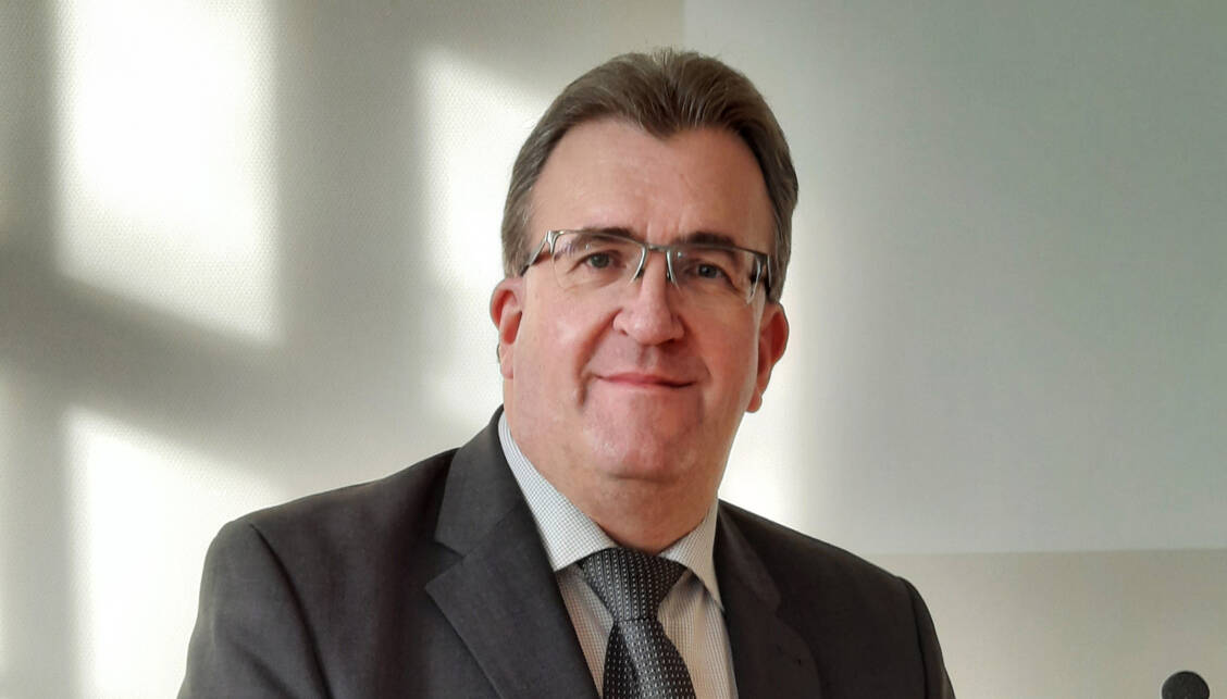 Ronald Schreiber sieht in den Liberalisierungsplänen von Gesundheitsminister Karl Lauterbach einen Angriff auf das deutsche Apothekensystem. / Foto: PZ/Christina Hohmann-Jeddi