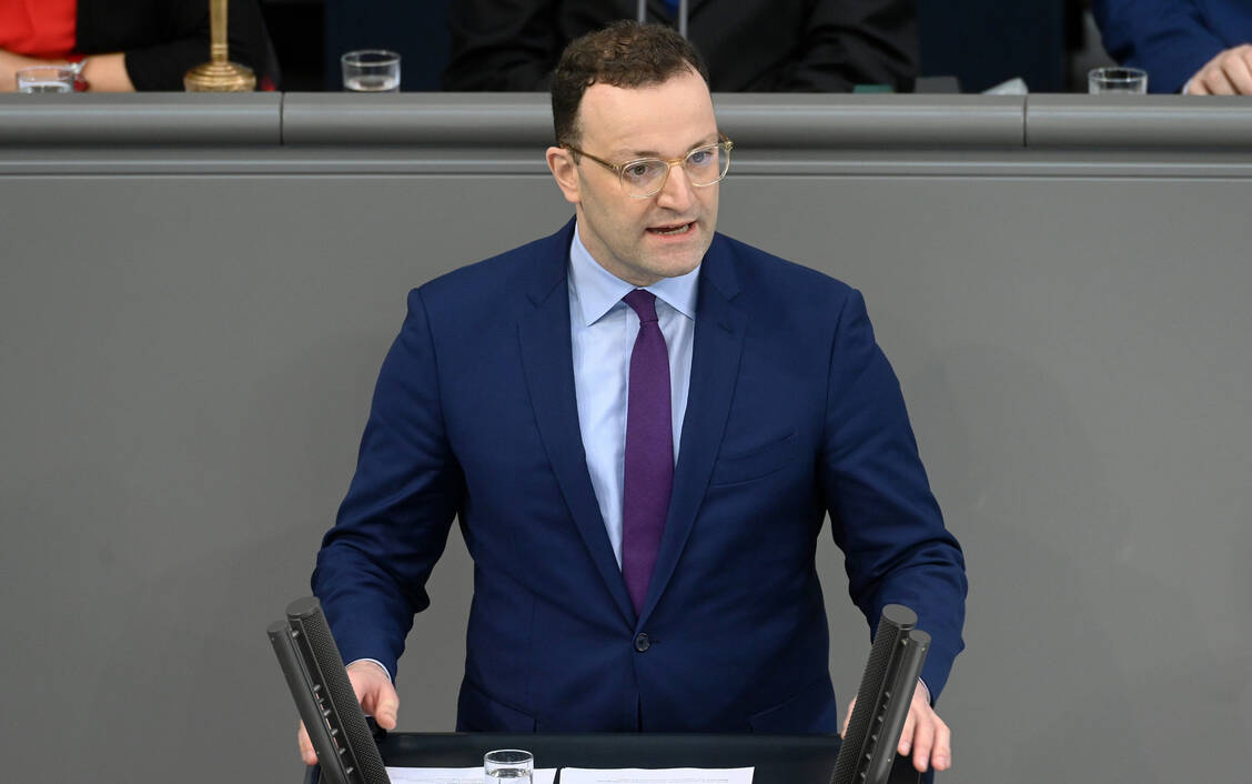 Die Bundesregierung punktet: Laut YouGov-Umfrage findet die Mehrheit der Deutschen den derzeitigen Einsatz von Bundesgesundheitsminister Jens Spahn (CDU) und seinen Kabinettskollegen gut.   / Foto: Deutscher Bundestag/Achim Melde